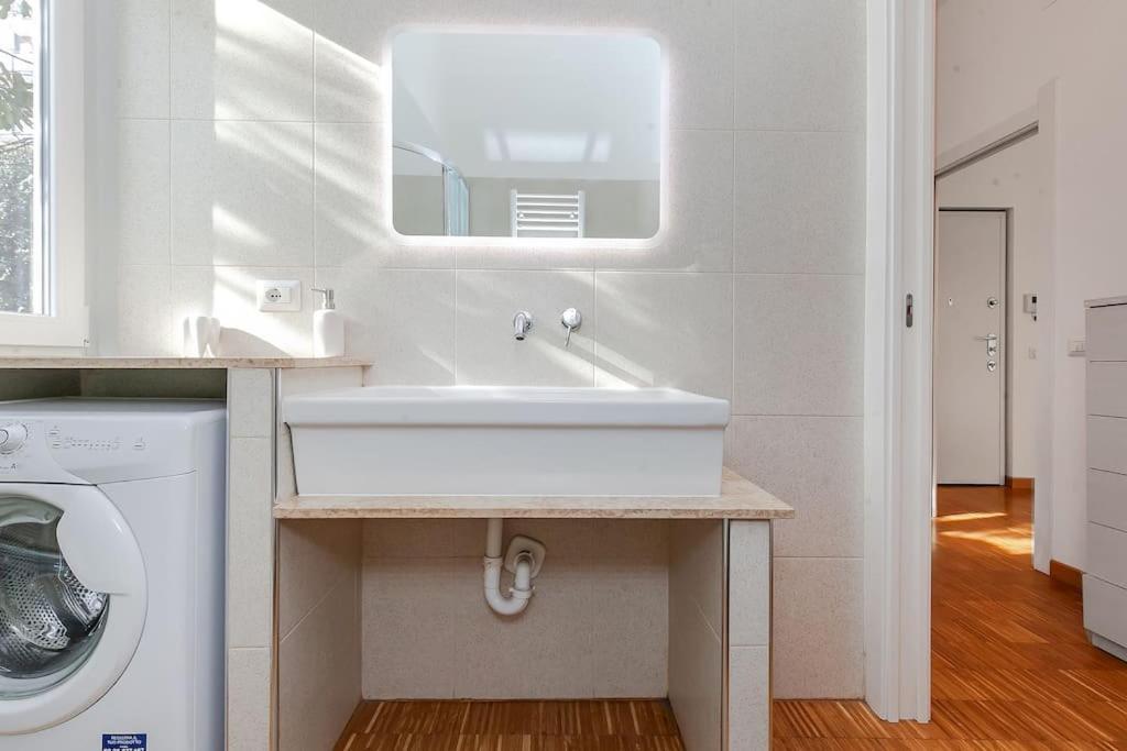 Benvenuti A Casa Milano Centro Apartment Екстериор снимка